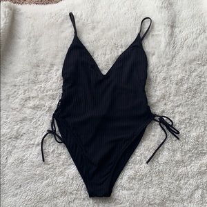 Zara swimsuit one pise